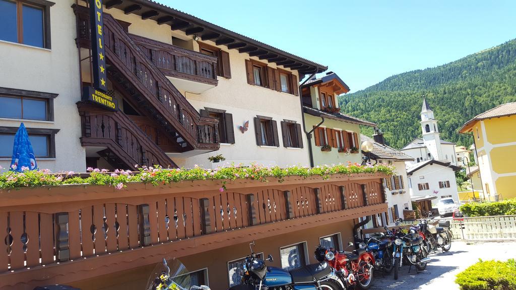 Hotel Trentino Folgaria Buitenkant foto