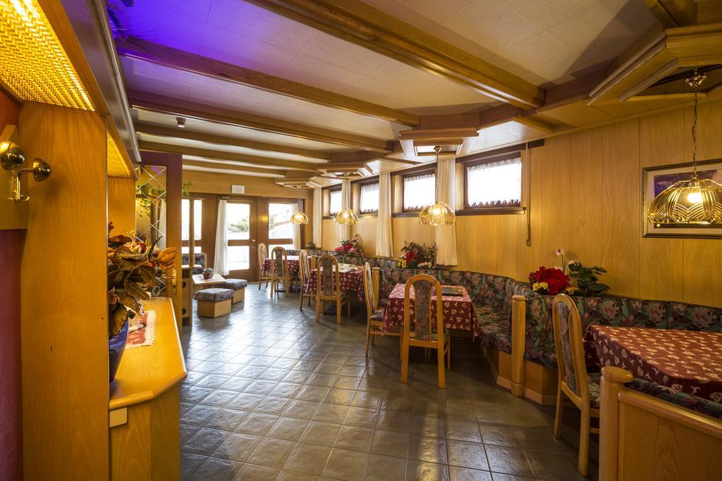 Hotel Trentino Folgaria Buitenkant foto