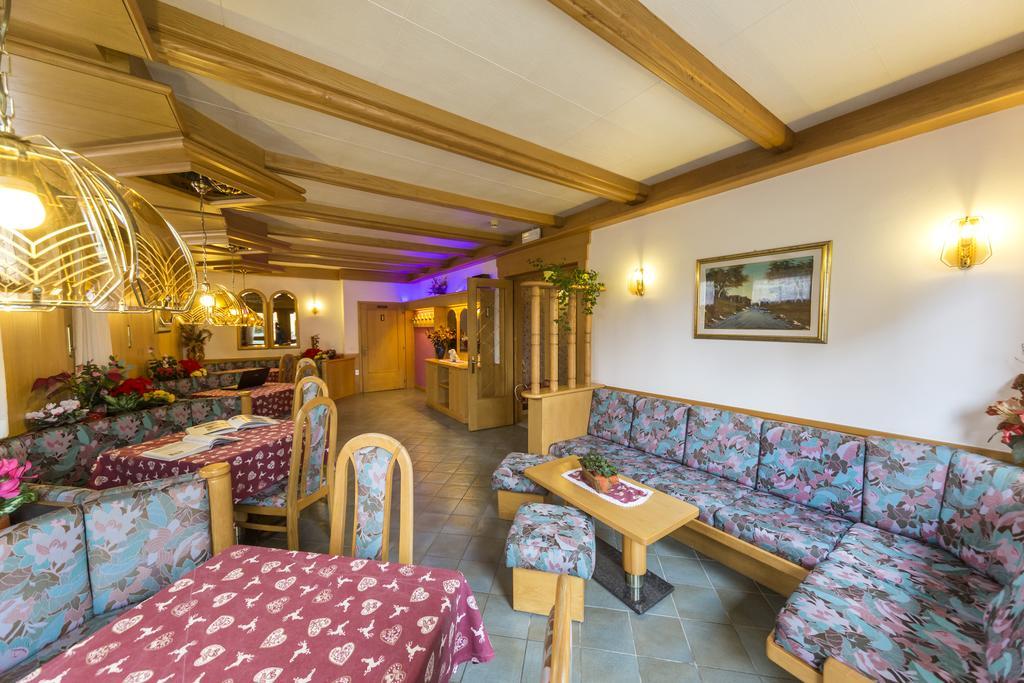 Hotel Trentino Folgaria Buitenkant foto
