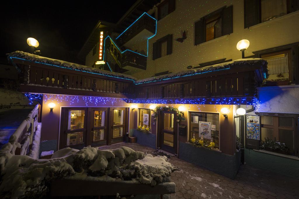 Hotel Trentino Folgaria Buitenkant foto