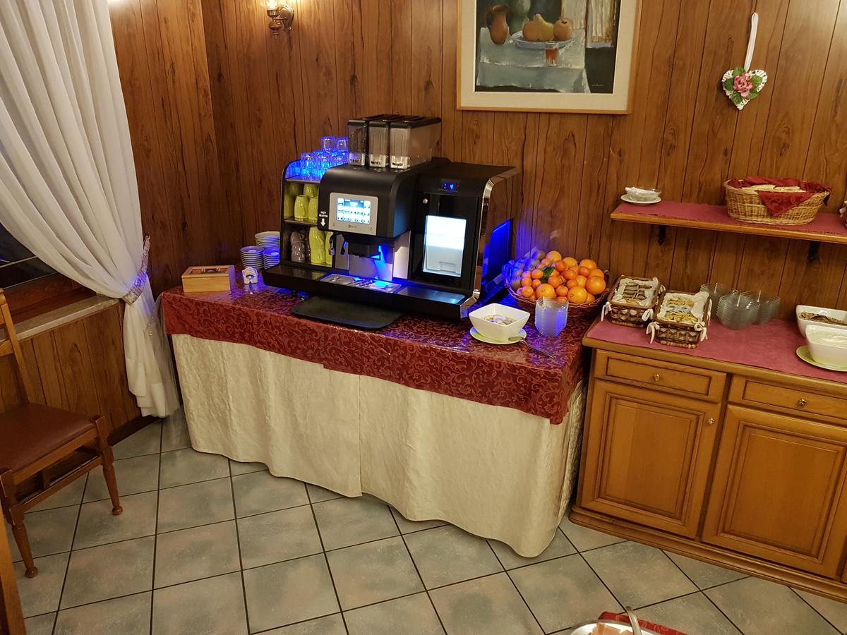 Hotel Trentino Folgaria Buitenkant foto